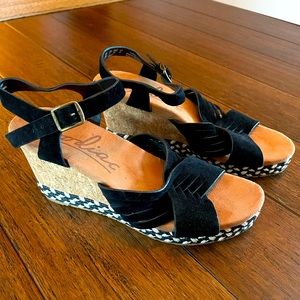 Zodiac Women’s Wedge Espadrille Sandals, size 9